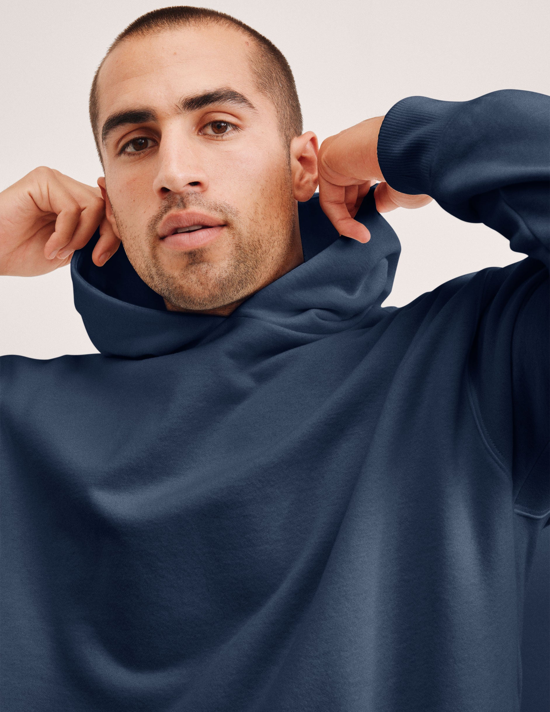 LuxeFleece Classic Men's Hoodie - Image 3