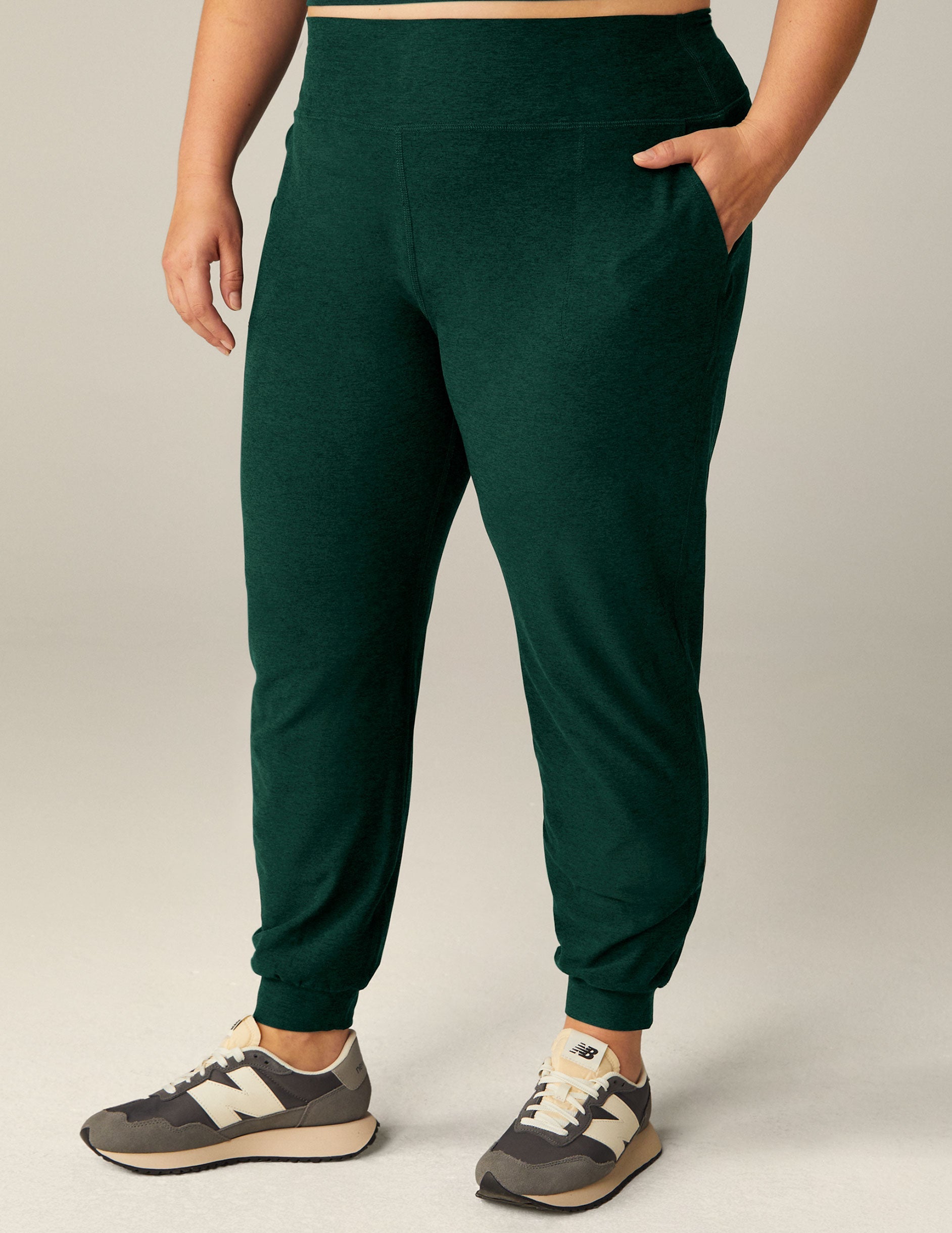 Spacedye Midi Jogger - Image 13